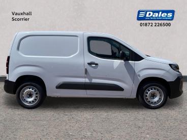 SPOTICAR Vauxhall Combo 1.5 Turbo D 2300 Prime-plus Panel Van Swb Euro 6 ( Used Car - Commercial Vehicle Diesel White - Scorrier - 1200601833_4