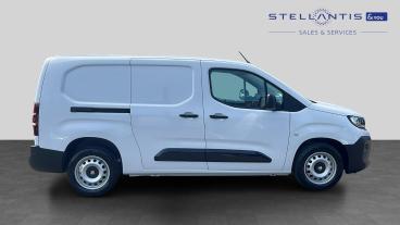 SPOTICAR Vauxhall Combo 1.5 Turbo D 2300 Prime Xl Panel Van Lwb Euro 6 (s/ Used Car - Commercial Vehicle Diesel White - Wimbledon - 1200608830_2