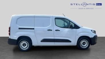 SPOTICAR Vauxhall Combo 1.5 Turbo D 2300 Prime Xl Panel Van Lwb Euro 6 (s/ Used Car - Commercial Vehicle Diesel White - Wimbledon - 1200608831_2