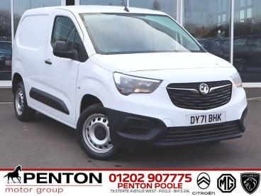 SPOTICAR Vauxhall Combo 1.5 Turbo D 2300 Dynamic L1 H1 Euro 6 4dr Used Car - Commercial Vehicle Diesel White - Poole - 1200614529_1