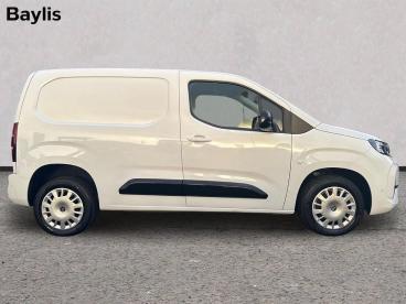 SPOTICAR Vauxhall Combo 1.5 Turbo D 2300 Pro Panel Van Swb Euro 6 (s/s) 5d Used Car - Commercial Vehicle Diesel White - Merthyr Tydfil - 1200614818_5