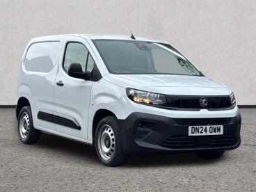 SPOTICAR Vauxhall Combo 1.5 Turbo D 2300 Prime Panel Van Swb Euro 6 (s/s) Used Car - Commercial Vehicle Diesel White - Gloucester - 1200615561_1