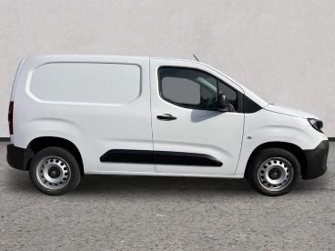 SPOTICAR Vauxhall Combo 1.5 Turbo D 2300 Prime Panel Van Swb Euro 6 (s/s) Used Car - Commercial Vehicle Diesel White - Cirencester - 1200615879_5