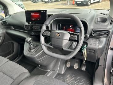 SPOTICAR Vauxhall Combo 1.5 Pro M Euro 6 (s/s) 5dr Used Car - Commercial Vehicle Diesel Grey - Tonbridge - 1200619690_3