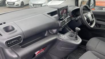 SPOTICAR Vauxhall Combo 1.5 Turbo D 2300 Prime-plus Xl Panel Van Lwb Euro Used Car - Commercial Vehicle Diesel White - Redditch - 1200627661_2