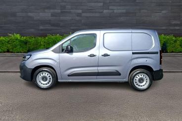 SPOTICAR Vauxhall Combo 1.5 Prime-plus M Euro 6 (s/s) 5dr Used Car - Commercial Vehicle Diesel Silver - Telford - 1200634046_4