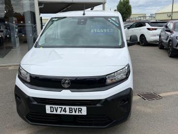 SPOTICAR Vauxhall Combo 1.5 Turbo D 2300 Prime Xl Panel Van Lwb Euro 6 (s/ Used Car - Commercial Vehicle Diesel White - Boston - 1200634517_2