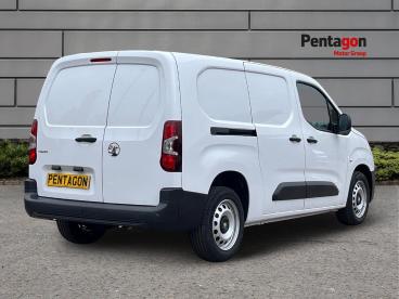 SPOTICAR Vauxhall Combo 1.5 Turbo D 2300 Prime Xl Panel Van Lwb Euro 6 (s/ Used Car - Commercial Vehicle Diesel White - Nottingham - 1200641387_5