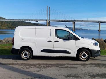 SPOTICAR Vauxhall Combo 1.6 Turbo D 2300 Edition L2 H1 Euro 6 (s/s) 6dr Used Car - Commercial Vehicle Diesel White - Inverness - 1200641942_2