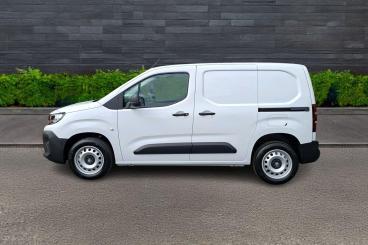 SPOTICAR Vauxhall Combo 1.5 Prime-plus M Euro 6 (s/s) 5dr Used Car - Commercial Vehicle Diesel White - Telford - 1200643320_4