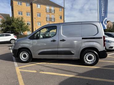 SPOTICAR Vauxhall Combo Combo-e 2300 50kwh Dynamic Auto L1 H1 5dr (7.4kw Charger) Used Car - Commercial Vehicle Electric Grey - Romford - 1200552158_4