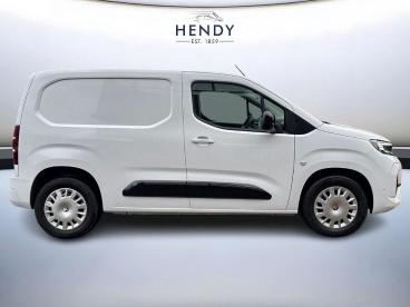 SPOTICAR Vauxhall Combo Combo-e 52kwh Pro Auto Swb 5dr (7.4kw Charger) Used Car - Commercial Vehicle Electric White - Tonbridge - 1200569194_2