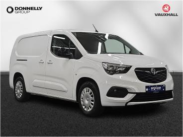 SPOTICAR Vauxhall Combo Combo-e 2300 50kwh Pro Auto L2 6dr (7.4kw Charger) Used Car - Commercial Vehicle Electric White - Dungannon - 1200603631_1