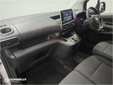 SPOTICAR Vauxhall Combo Combo-e 2300 50kwh Pro Auto L2 6dr (7.4kw Charger) Used Car - Commercial Vehicle Electric White - Dungannon - 1200604118_4