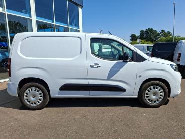 SPOTICAR Vauxhall Combo Combo-e 52kwh Pro Auto Swb 5dr (7.4kw Charger) Used Car - Commercial Vehicle Electric White - Boston - 1200614920_2