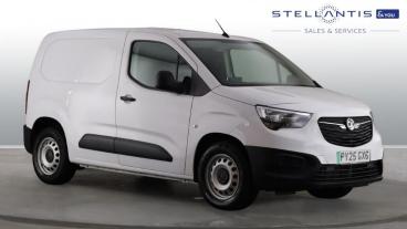 SPOTICAR Vauxhall Combo Combo-e 2300 50kwh Prime Auto L1 5dr (7.4kw Charger) Used Car - Commercial Vehicle Electric White - Birmingham - 1200617330_1