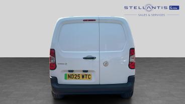 SPOTICAR Vauxhall Combo Combo-e 2300 50kwh Prime Auto L1 5dr (7.4kw Charger) Used Car - Commercial Vehicle Electric White - Leicester - 1200618351_4