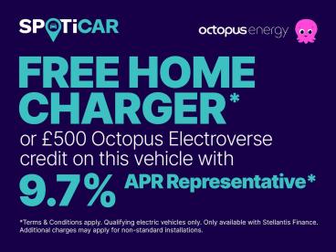 SPOTICAR Vauxhall Combo Combo-e 52kwh Pro Auto Xl 6dr (11kw Charger) Used Car - Commercial Vehicle Electric White - Tiptree - 1200621525_2