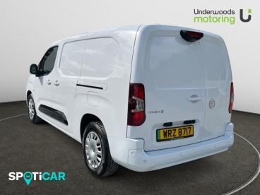 SPOTICAR Vauxhall Combo Combo-e 52kwh Pro Auto Xl 6dr (11kw Charger) Used Car - Commercial Vehicle Electric White - Tiptree - 1200621525_4