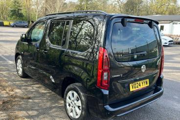 SPOTICAR Vauxhall Combo Life Combo-e Life 50kwh Ultimate Auto 5dr (7.4kw Charger) Used Car - Mpv Electric Black - Welling - 1200531162_2