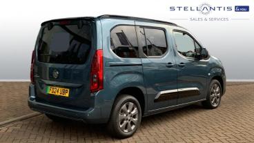 SPOTICAR Vauxhall Combo Life Combo-e Life 50kwh Ultimate Auto 5dr (7.4kw Charger) Used Car - Mpv Electric Blue - London - 1200552172_3