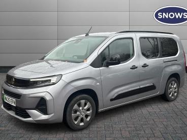 SPOTICAR Vauxhall Combo Life Combo-e Life 52kwh Ultimate Xl Mpv Auto 5dr (7.4kw Charger) Used Car - Mpv Electric Grey - Southampton - 1200563592_3