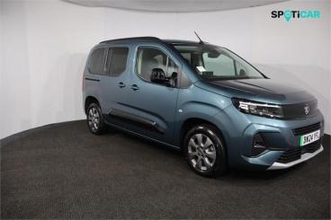 SPOTICAR Vauxhall Combo Life Combo-e Life 50kwh Ultimate Auto 5dr (7.4kw Charger) Used Car - Mpv Electric Blue - Eastleigh - 1200603845_1