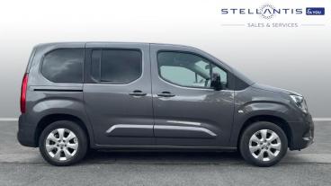 SPOTICAR Vauxhall Combo Life Combo-e Life 50kwh Se Auto 5dr (7 Seat, 7.4kw Charger) Used Car - Mpv Electric Grey - Nottingham - 1200603927_2