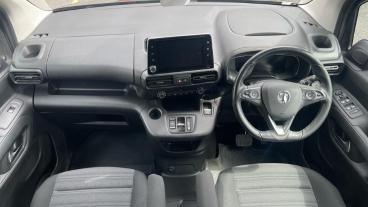 SPOTICAR Vauxhall Combo Life Combo-e Life 50kwh Se Auto 5dr (7 Seat, 7.4kw Charger) Used Car - Mpv Electric Grey - Nottingham - 1200603927_4