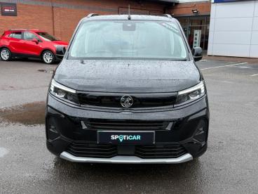 SPOTICAR Vauxhall Combo Life Combo-e Life 52kwh Ultimate Auto 5dr (7.4kw Charger) Used Car - Mpv Electric Black - Wantage - 1200608979_5