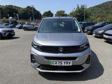 SPOTICAR Vauxhall Combo Life Combo-e Life 52kwh Ultimate Auto 5dr (11kw Charger) Used Car - Mpv Electric Grey - Colwyn Bay - 1200618374_2