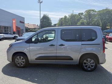 SPOTICAR Vauxhall Combo Life Combo-e Life 52kwh Ultimate Auto 5dr (11kw Charger) Used Car - Mpv Electric Grey - Colwyn Bay - 1200618374_4