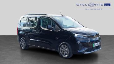 SPOTICAR Vauxhall Combo Life Combo-e Life 52kwh Ultimate Auto 5dr (11kw Charger) Used Car - Mpv Electric Black - Croydon - 1200626524_1