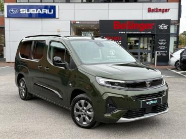 SPOTICAR Vauxhall Combo Life Combo-e Life 52kwh Ultimate Xl Mpv Auto 5dr (11kw Charger) Used Car - Mpv Electric Green - Wantage - 1200631959_1
