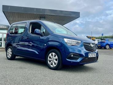 SPOTICAR Vauxhall Combo Life 1.2 Turbo Energy Euro 6 (s/s) 5dr (7 Seat) Used Car - Mpv Petrol Blue - Pembroke Dock - 1200533650_5