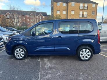 SPOTICAR Vauxhall Combo Life 1.2 Turbo Energy Euro 6 (s/s) 5dr (7 Seat) Used Car - Mpv Petrol Blue - Romford - 1200557039_4