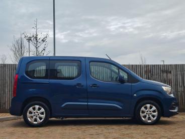SPOTICAR Vauxhall Combo Life 1.2 Turbo Energy Euro 6 (s/s) 5dr Used Car - Mpv Petrol Blue - Maidstone - 1200563325_1