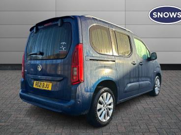 SPOTICAR Vauxhall Combo Life 1.2 Turbo Elite Auto Euro 6 (s/s) 5dr (7 Seat) Used Car - Mpv Petrol Blue - Southampton - 1200564489_4
