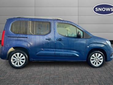 SPOTICAR Vauxhall Combo Life 1.2 Turbo Elite Auto Euro 6 (s/s) 5dr (7 Seat) Used Car - Mpv Petrol Blue - Southampton - 1200564489_5