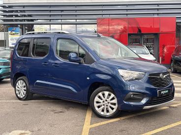 SPOTICAR Vauxhall Combo Life 1.2 Turbo Elite Auto Euro 6 (s/s) 5dr Used Car - Mpv Petrol Blue - Romford - 1200571476_1
