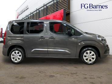 SPOTICAR Vauxhall Combo Life 1.5 Turbo D Se Euro 6 (s/s) 5dr (7 Seat) Used Car - Mpv Diesel Grey - Guildford - 1200575004_2