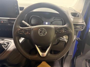 SPOTICAR Vauxhall Combo Life 1.5 Turbo D Blueinjection Energy Euro 6 (s/s) 5dr Used Car - Mpv Diesel Blue - Carlisle - 1200575912_3