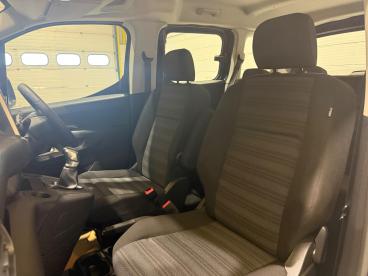 SPOTICAR Vauxhall Combo Life 1.5 Turbo D Blueinjection Energy Euro 6 (s/s) 5dr Used Car - Mpv Diesel Blue - Carlisle - 1200575912_4