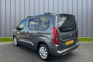 SPOTICAR Vauxhall Combo Life 1.2 Turbo Elite Auto Euro 6 (s/s) 5dr Used Car - Mpv Petrol Grey - Taunton - 1200591002_5