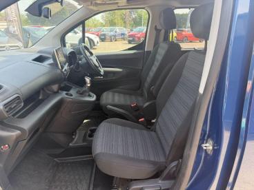 SPOTICAR Vauxhall Combo Life 1.5 Turbo D Blueinjection Energy Euro 6 (s/s) 5dr Used Car - Mpv Diesel Blue - Billinghay - 1200594763_4