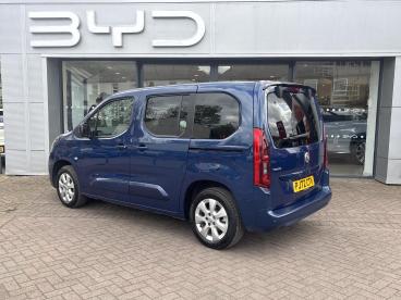 SPOTICAR Vauxhall Combo Life 1.5 Turbo D Se Euro 6 (s/s) 5dr Used Car - Mpv Diesel Blue - High Wycombe - 1200601609_5