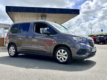 SPOTICAR Vauxhall Combo Life 1.2 Turbo Se Auto Euro 6 (s/s) 5dr Used Car - Mpv Petrol Grey - Pembroke Dock - 1200609386_3