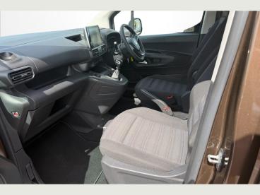 SPOTICAR Vauxhall Combo Life 1.2 Turbo Energy Euro 6 (s/s) 5dr Used Car - Mpv Petrol Brown - Eastbourne - 1200624257_2