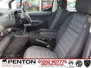 SPOTICAR Vauxhall Combo Life 1.5 Turbo D Edition Euro 6 (s/s) 5dr Used Car - Mpv Diesel Grey - Poole - 1200624354_4