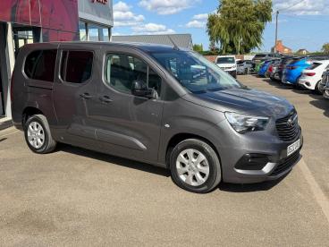 SPOTICAR Vauxhall Combo Life 1.5 Turbo D Se Xl Mpv Euro 6 (s/s) 5dr (7 Seat) Used Car - Mpv Diesel Grey - Boston - 1200624393_1